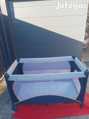 Hauck hordozható utazó gyerekágy szivacs betéttel