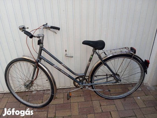 Hauser 28-as 3 sebességes agyváltós dobfékes kerékpár!