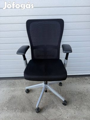 Haworth Zody irodai forgószék, fekete színű - újszerű állapot