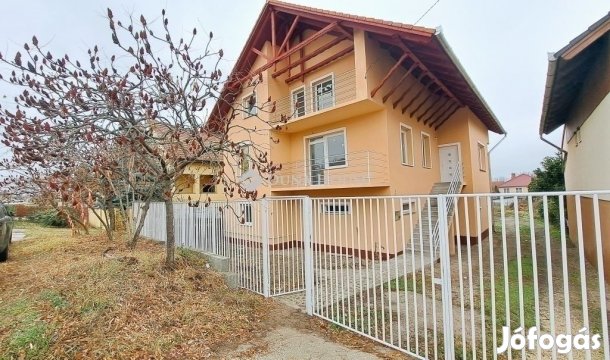 Ház Turán a Penny közelében