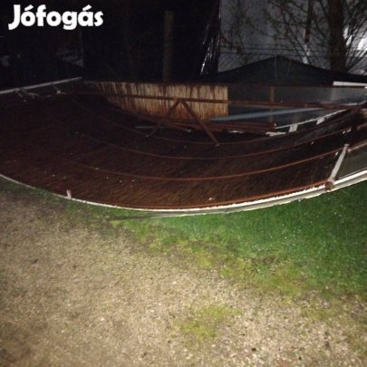 Ház elötetö eladó!