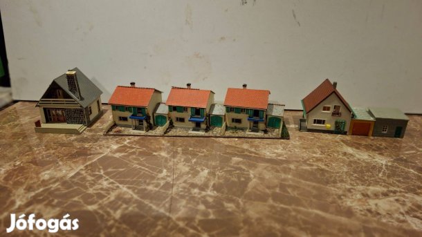Házak és garázssor tt méretben