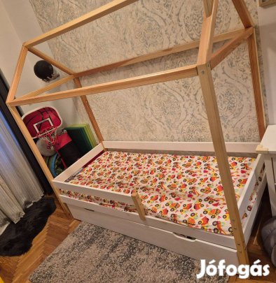 Házikó gyerekágy