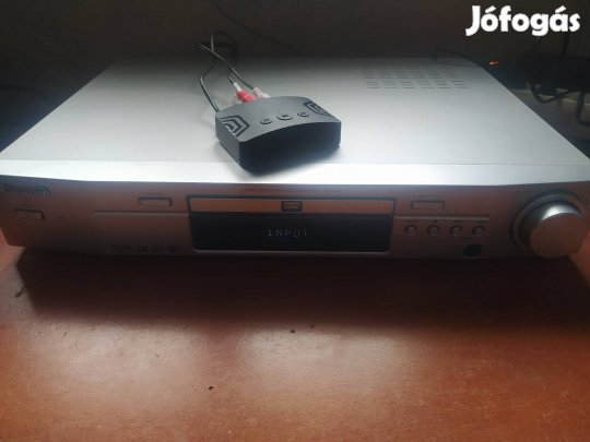 Házimozi erösitő és bluetooth vevő