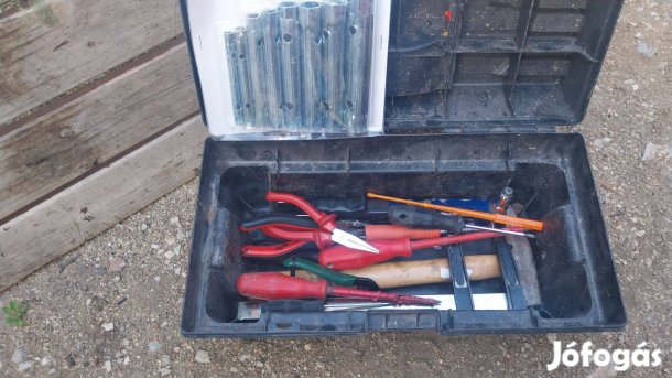 Háztartási szerszámkészlet