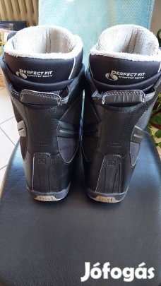 Head Scout boás snowboard bakancs 45-ös Eladó!