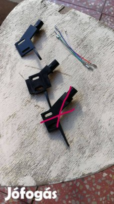 Headshell Eladó, egyenes karhoz valók,tipust márkát nem tudom!