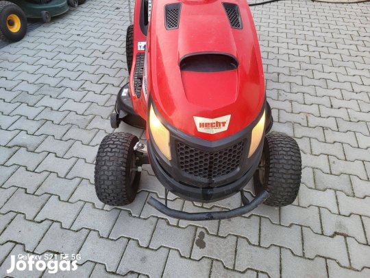 Hecht: Briggs motoros - kétkéses - fűgyűjtős fűnyíró traktor