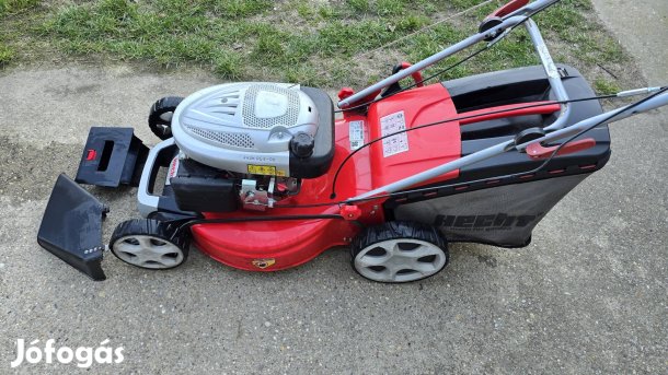 Hecht önjárós fűnyíró 
