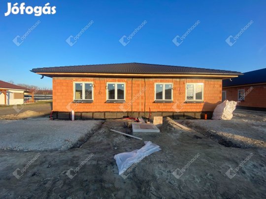 Hédervári eladó 100 nm-es ház