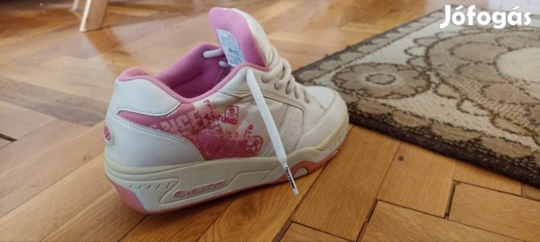 Heelys görkorcsolyás cipő