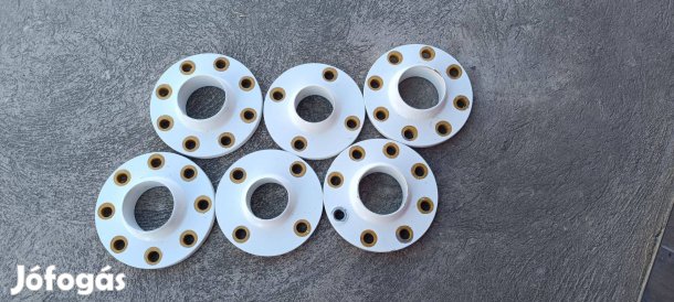 Hegeszthető toldatos karima