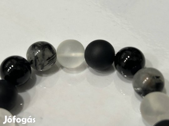 Hegyikristály, ónix ásványkarkötő