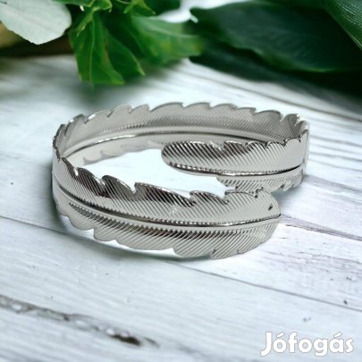 Helen ezüst színű merev bizsu karkötő