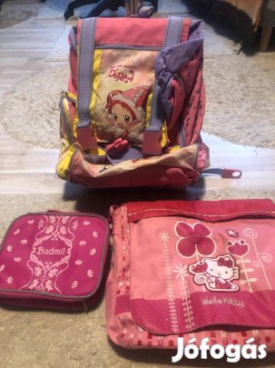 Hello Kitti táskák figura egyebek