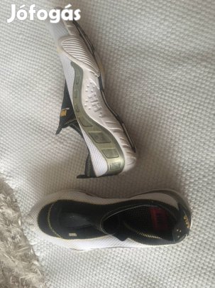 Hellu hansen vitorlascipo