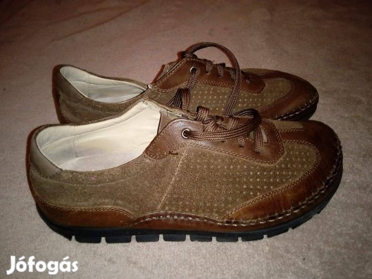 Helvesko elegáns utcai cipő 43-as méretben eladó!