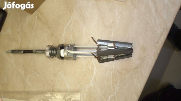 Henger hónoló szerszám