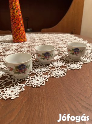 Henneberg porcelán csészék