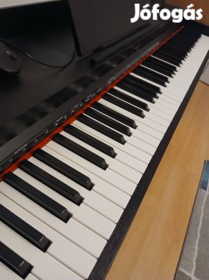 Henry's digitális zongora-pianino