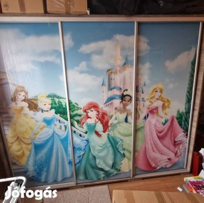 Hercegnős gardrób szekrény, 3 tolóajtós