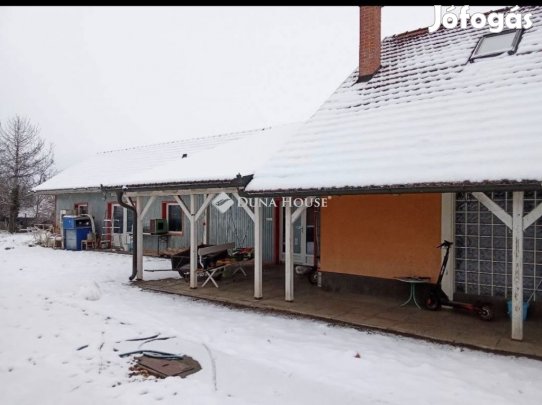 Hercegszántói 350 nm-es ház eladó