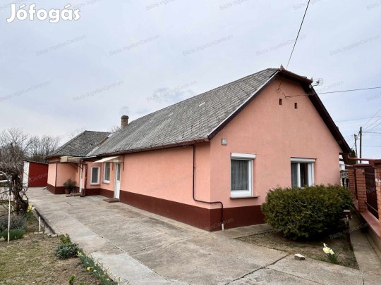 Hercegszántón 92 m2-es családi ház eladó, vagy bajai lakásra