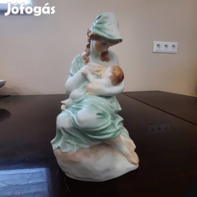 Herendi Anya gyermekével, Anyaság porcelán figura 