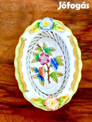 Herendi Viktória mintás fonott kosárka