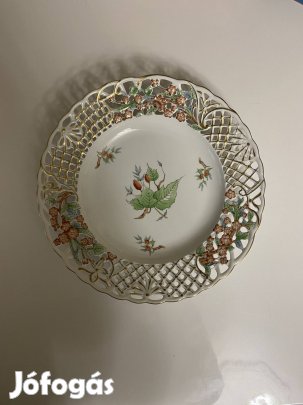 Herendi áttört hecsedli fali tányér