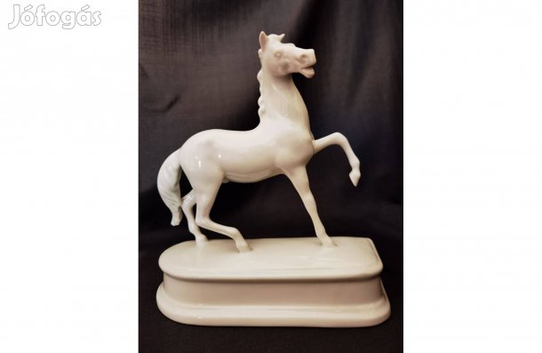 Herendi fehér mázas Lipicai ló porcelán szobor