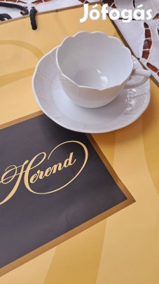 Herendi fehér porcelán kávés csésze aljával