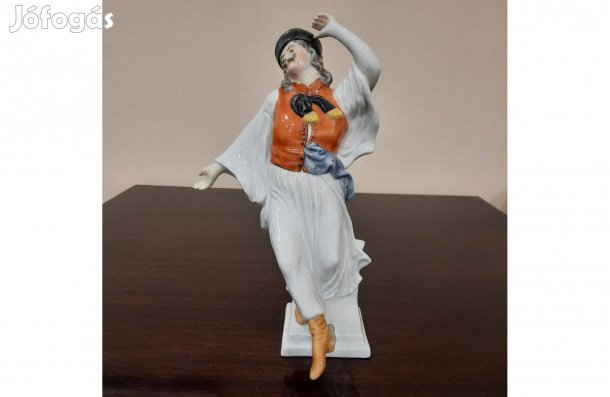 Herendi porcelán Táncoló Juhász, Betyár, Paraszt figura eladó!