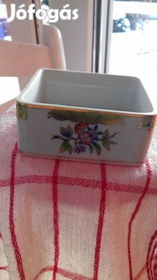 Herendi porcelán Viktória bonbonos ill keresem a fedelét