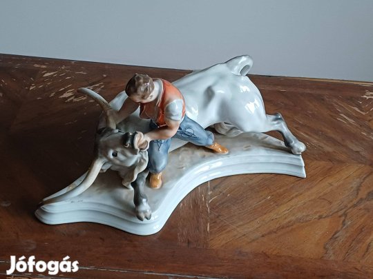 Herendi porcelán bika