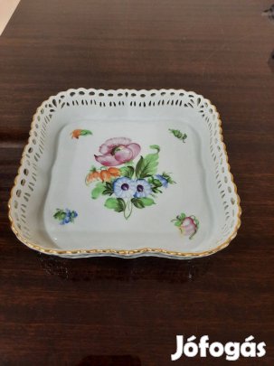 Herendi virágmintás áttört négyzet alakú porcelán kínáló tál eladó!