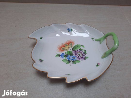 Herendi virágmintás porcelán füles levél alakú kínáló tál