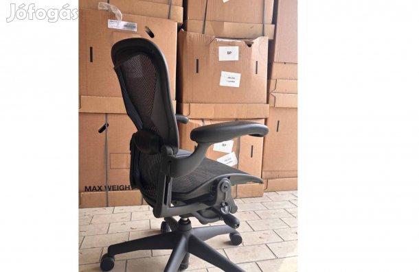 Herman Miller Aeron B size Refurbished Irodai szék