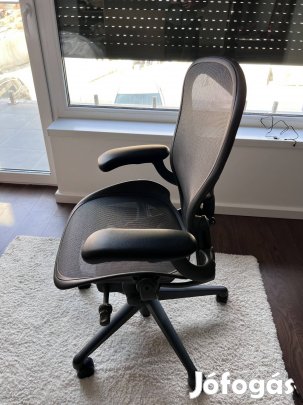 Herman Miller Aeron Remastered B