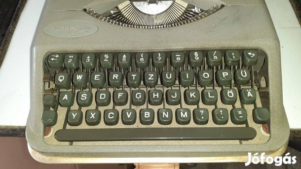 Hermes Baby jó állapotú írógép