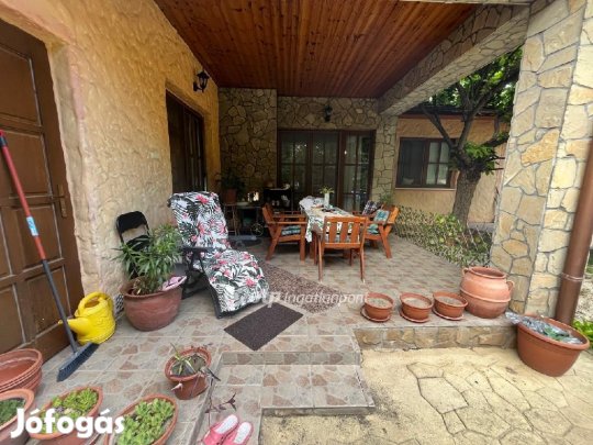 Hernádi 156 nm-es ház eladó