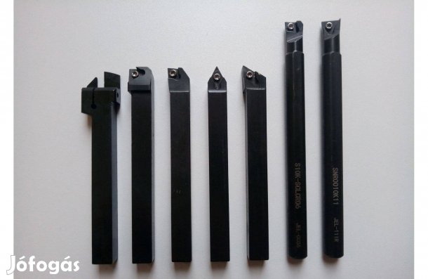 Hét darabos váltólapkás esztergakés készlet 10 mm szár + 7 db lapka
