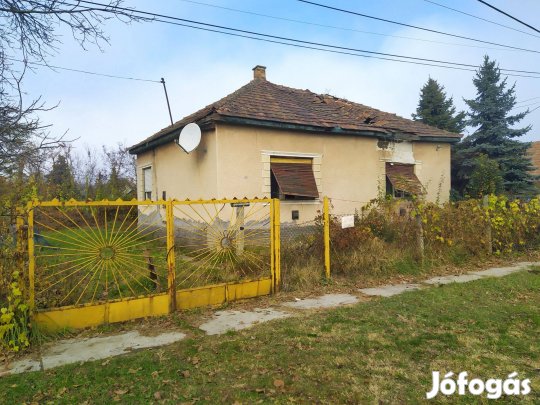 Heves megye Kál eladó ház