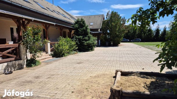Heves vármegye Tenk, hotel panzió eladó