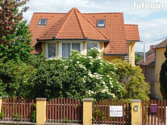 Hévízen családi ház eladó