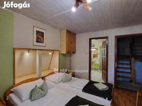 Hévízi 147 nm-es lakás eladó