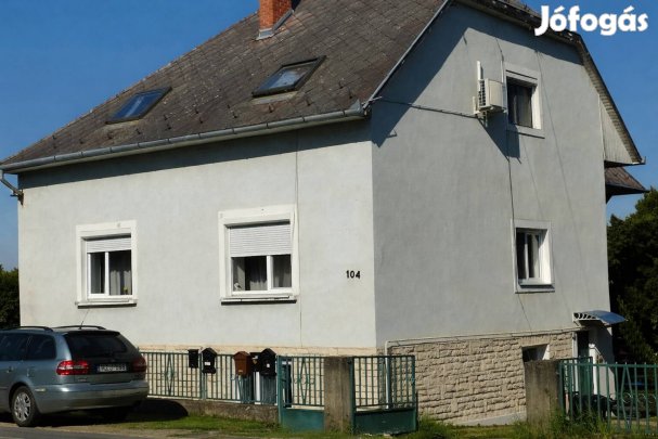 Hévízi felújított lakás eladó 