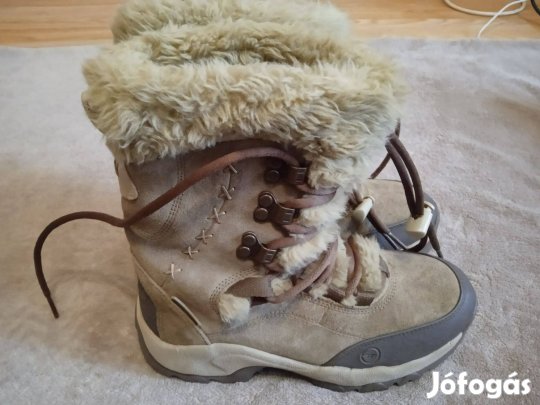 Hi-tec vízálló csizma 37-es méretben eladó!