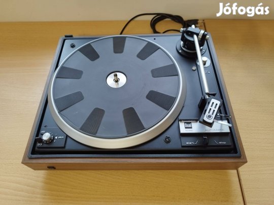 Hiányos Dual CS 1234 bakelit lemezjátszó +CDS660 TK184 +11db vinyl