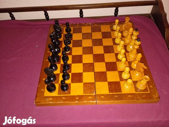Hiánytalan retró Fa sakktábla eladó 22000ft óbuda